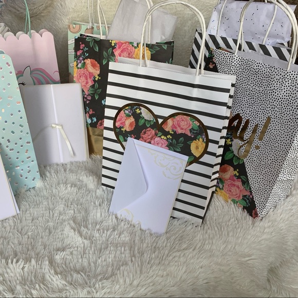 Soft Pink zip Journal - Picture 9 of 11